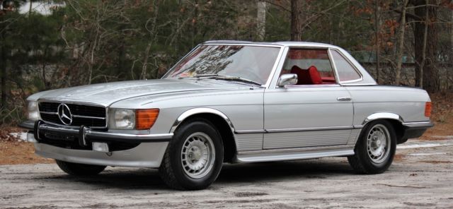 1971 Silver Mercedes-Benz SL-Class roadster