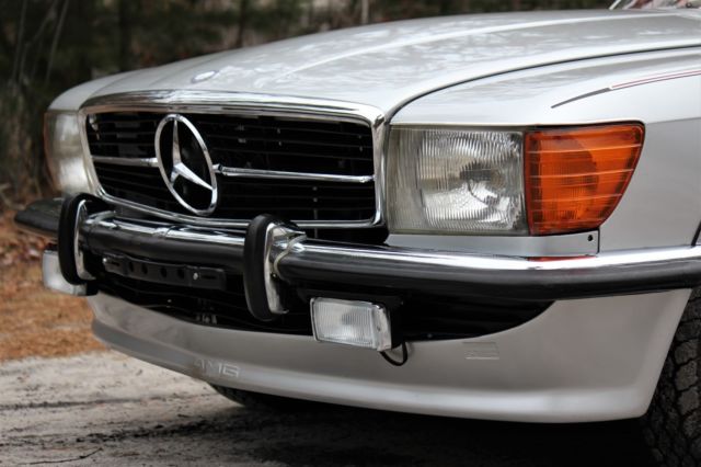 1971 Silver Mercedes-Benz SL-Class roadster