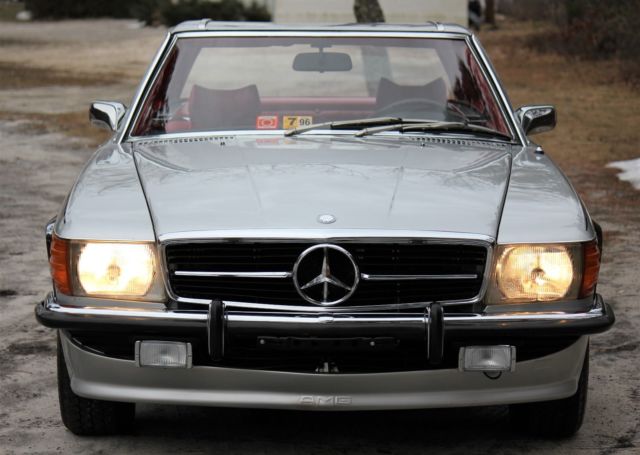 1971 Silver Mercedes-Benz SL-Class roadster