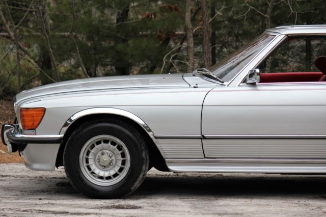 1971 Silver Mercedes-Benz SL-Class roadster