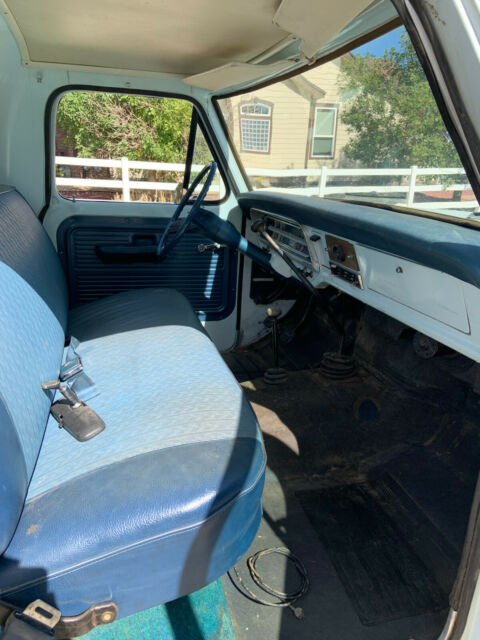 1971 Blue Ford F-100 Standard Cab Pickup