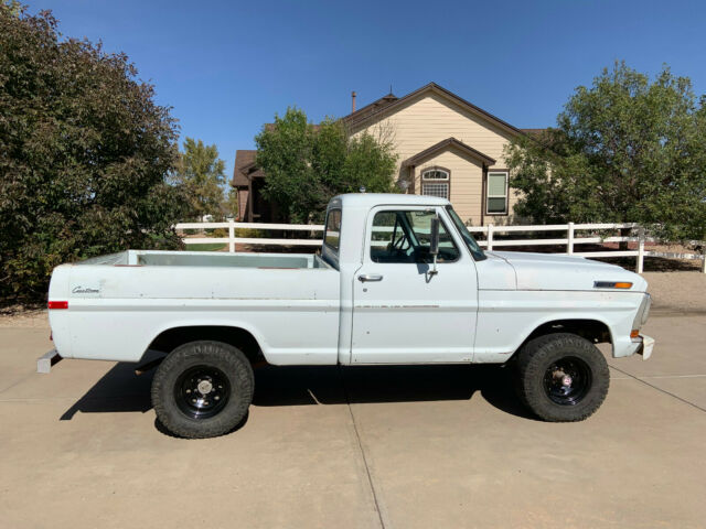 1971 Blue Ford F-100 Standard Cab Pickup
