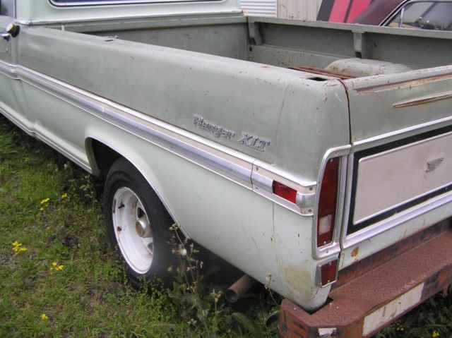 1971 Green Ford F-100 pick up