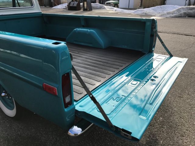 1971 Swiss Aqua Ford F-100