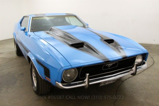 1971 Blue Ford Mustang