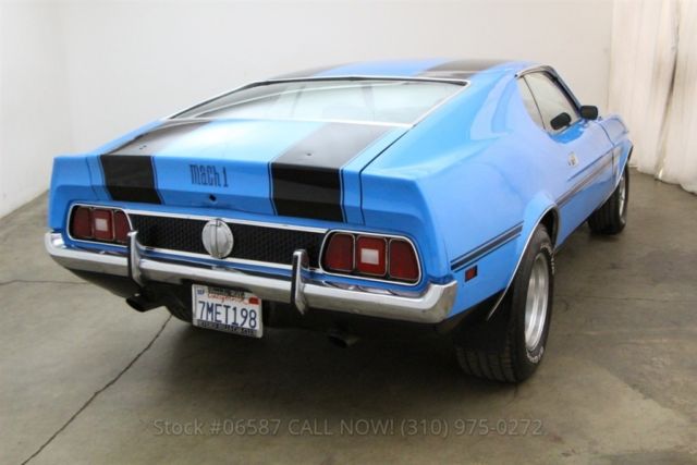 1971 Blue Ford Mustang