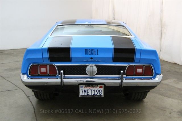 1971 Blue Ford Mustang