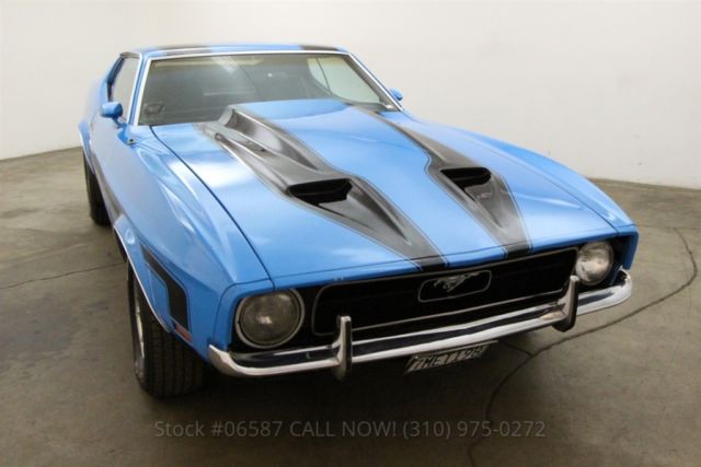 1971 Blue Ford Mustang