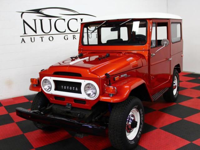 1971 Orange Toyota FJ Cruiser SUV