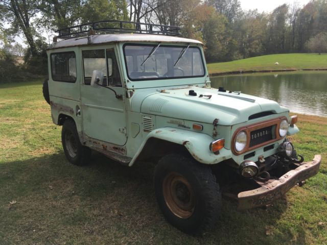 1971 Green Toyota Land Cruiser SUV
