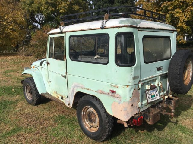 1971 Green Toyota Land Cruiser SUV
