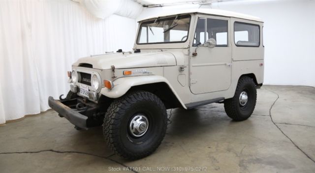1971 Tan Toyota Land Cruiser
