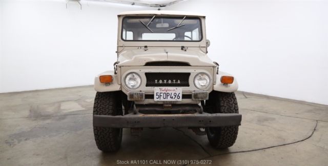 1971 Tan Toyota Land Cruiser