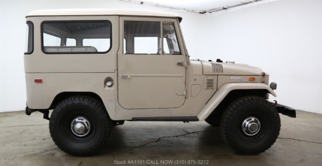 1971 Tan Toyota Land Cruiser