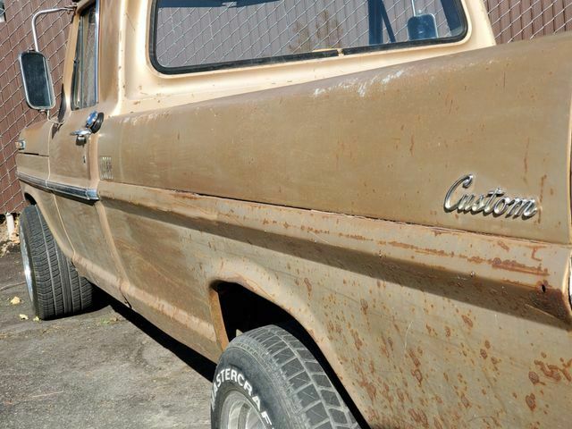 1971 Gold Ford 100 --