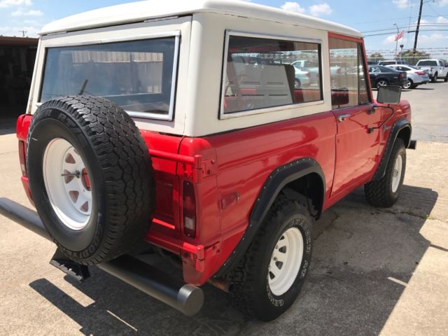 1971 Red Ford Bronco