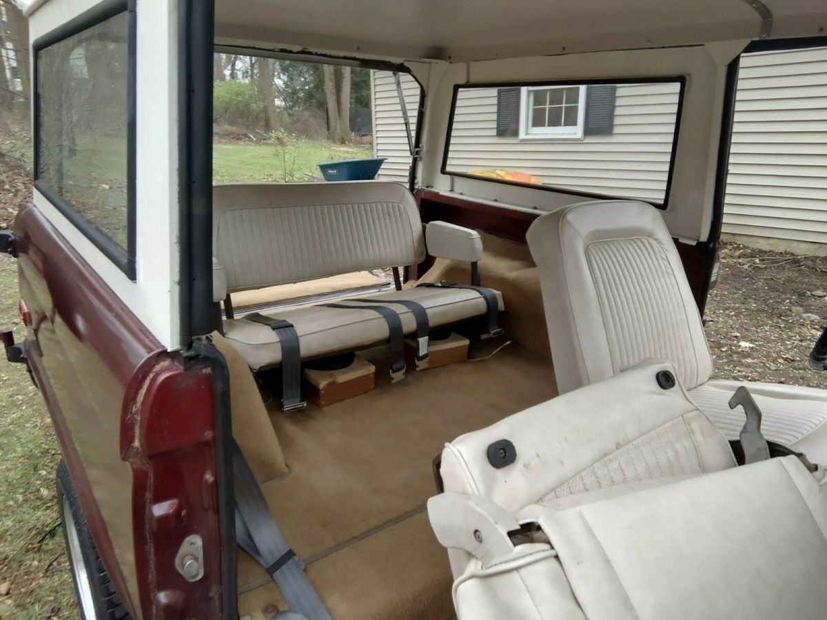 1971 Burgundy Ford Bronco SUV