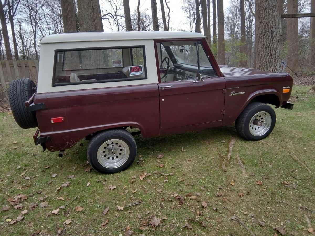 1971 Burgundy Ford Bronco SUV