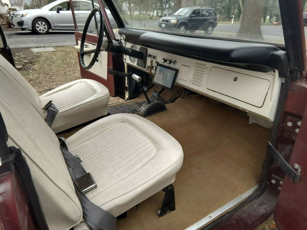 1971 Burgundy Ford Bronco SUV