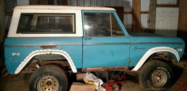1971 Orange Ford Bronco