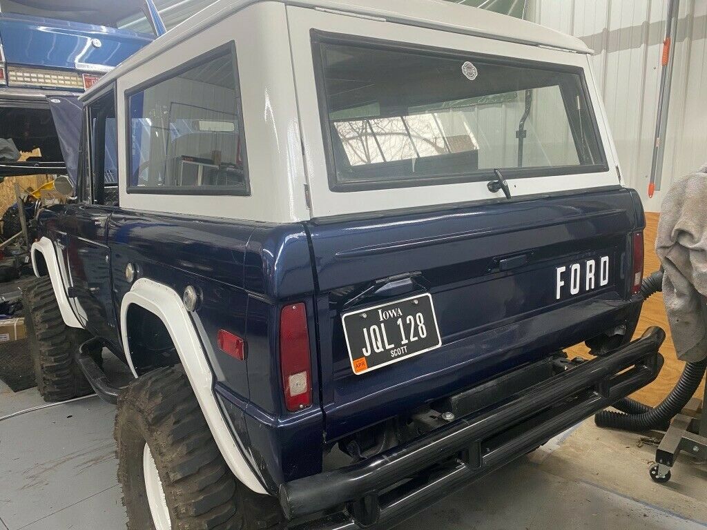 1971 Blue Ford Bronco
