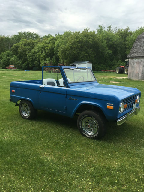 1971 Blue Ford Bronco