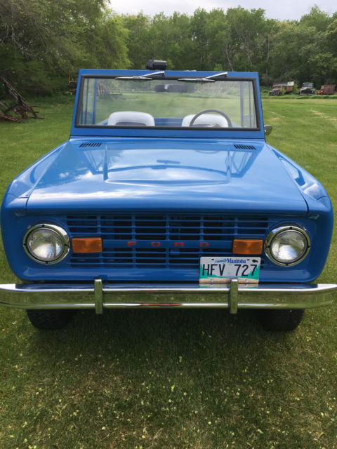 1971 Blue Ford Bronco