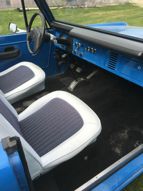 1971 Blue Ford Bronco