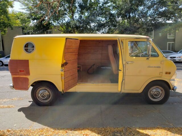 1971 yellow Ford E-Series Van Van