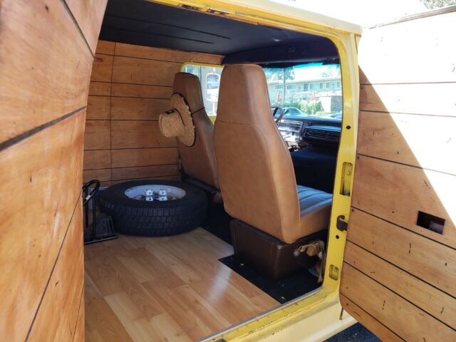 1971 yellow Ford E-Series Van Van