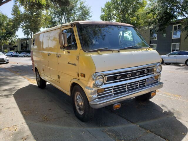 1971 yellow Ford E-Series Van Van