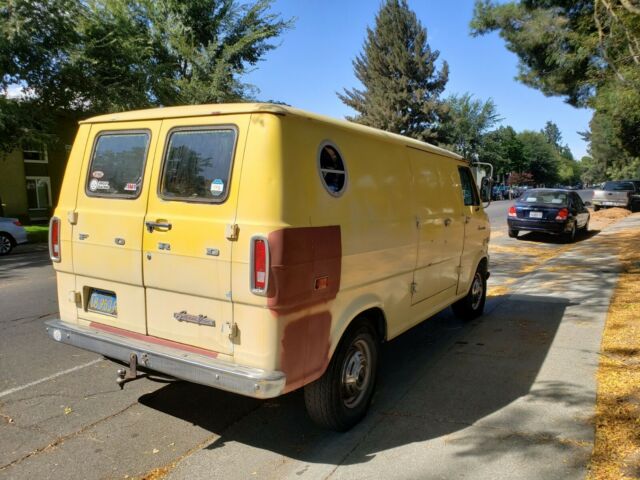 1971 yellow Ford E-Series Van Van