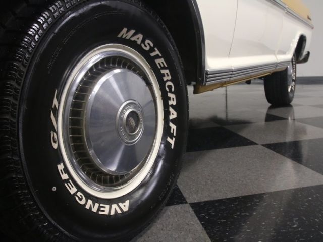 1971 Gold Ford F-100 Pickup Truck