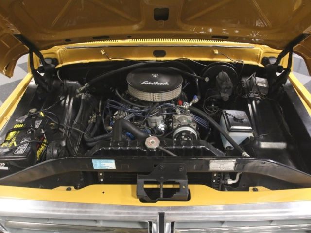 1971 Gold Ford F-100 Pickup Truck