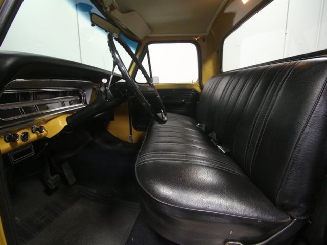 1971 Gold Ford F-100 Pickup Truck