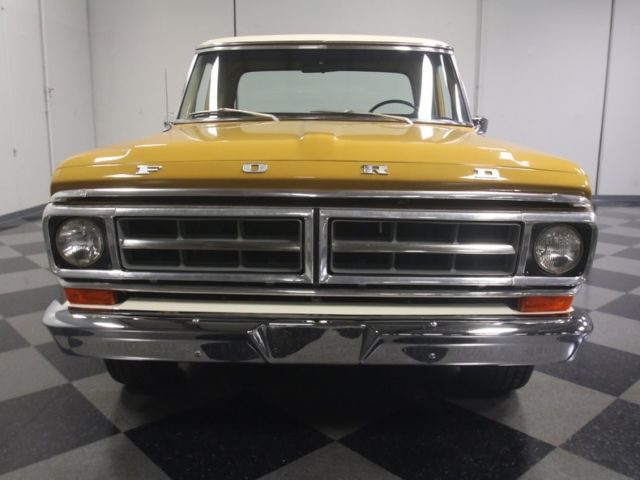 1971 Gold Ford F-100 Pickup Truck