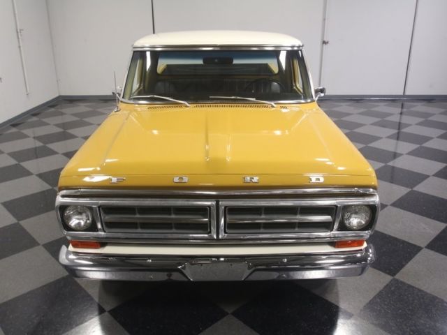 1971 Gold Ford F-100 Pickup Truck