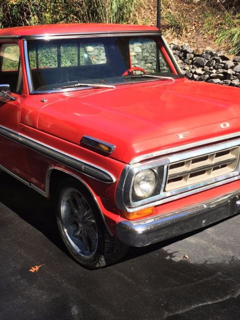 1971 Red Ford F-100 Regular cab