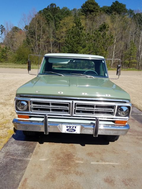 1971 Green Ford F-100
