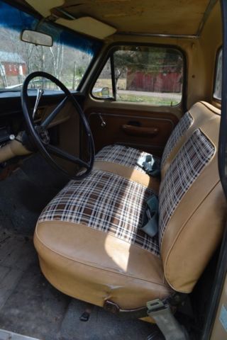 1971 Gold Ford F-100 Standard Cab Pickup 8 Foot Bed