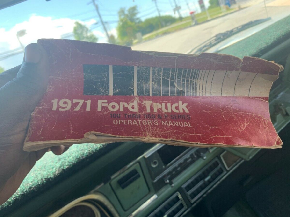 1971 Green Ford F-100 Extended Cab Pickup