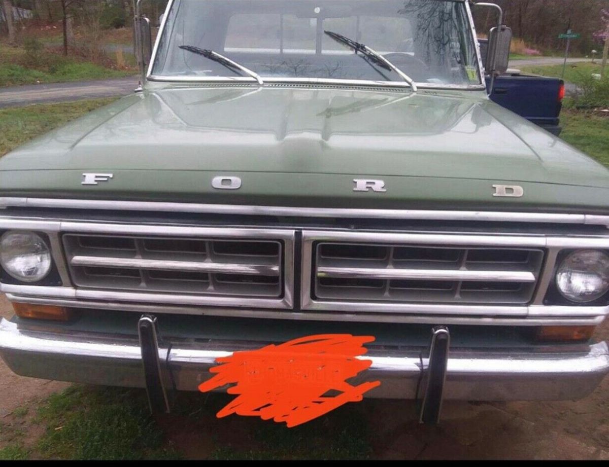 1971 Green Ford F-100 Extended Cab Pickup