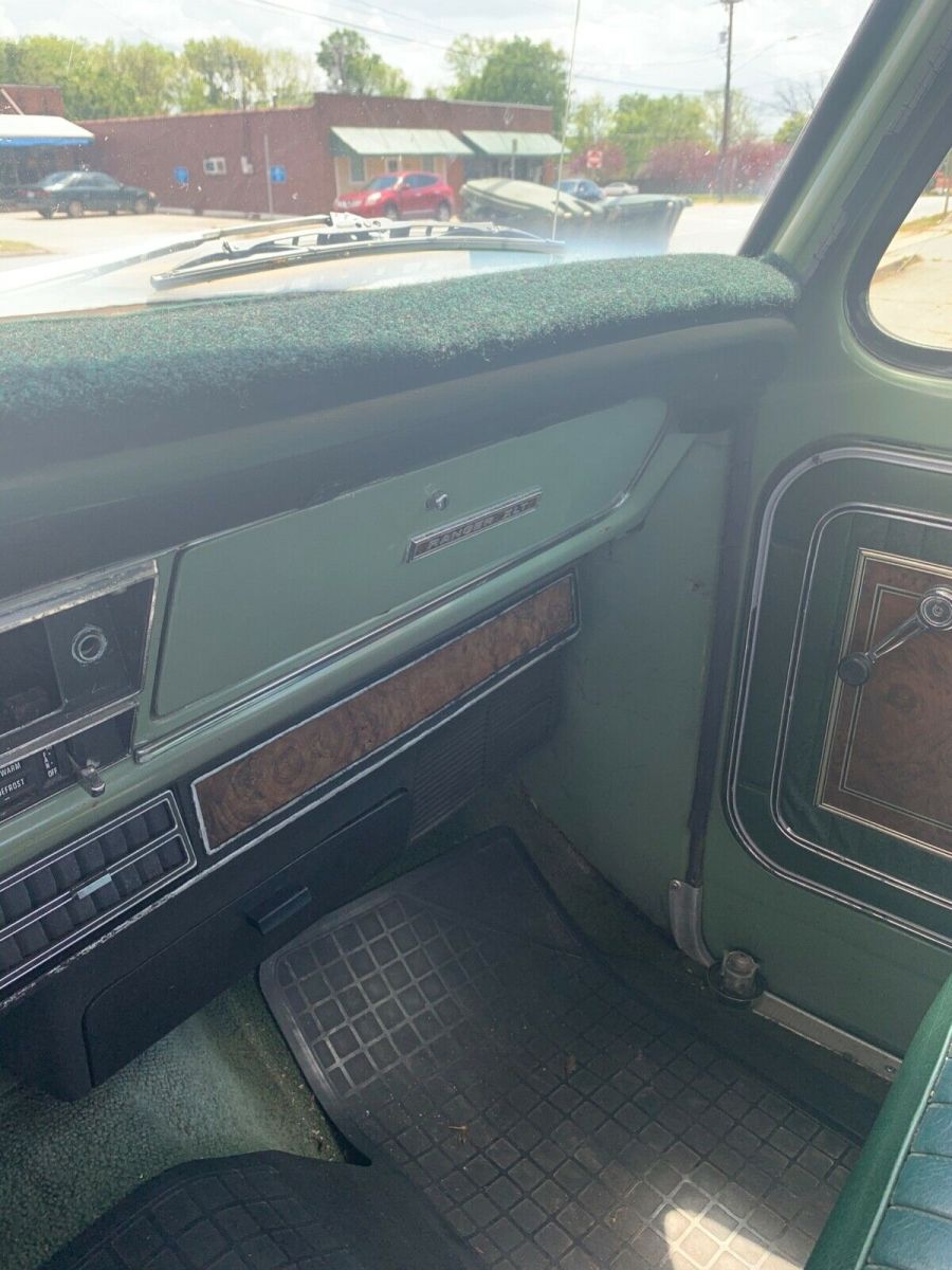 1971 Green Ford F-100 Extended Cab Pickup