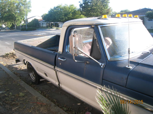 1971 blue/White Ford F-100 Standard Cab long Bed Ford F100 Pickup Truck