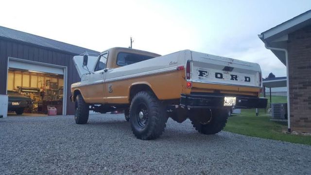 1971 Yellow Ford F-250 Standard Cab Pickup