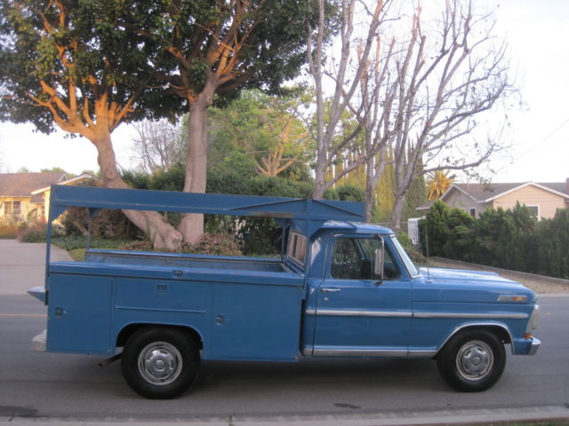 1971 Blue Ford F-250 Crew Cab Pickup