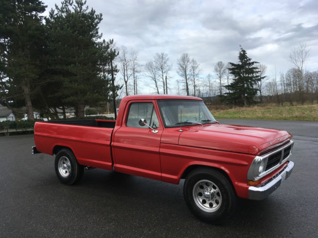 1971 red Ford F-250