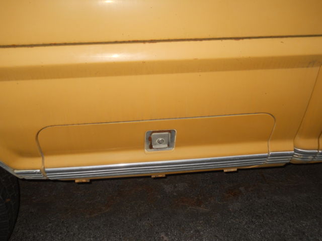 1971 Brown Ford F-250 Standard Cab Pickup