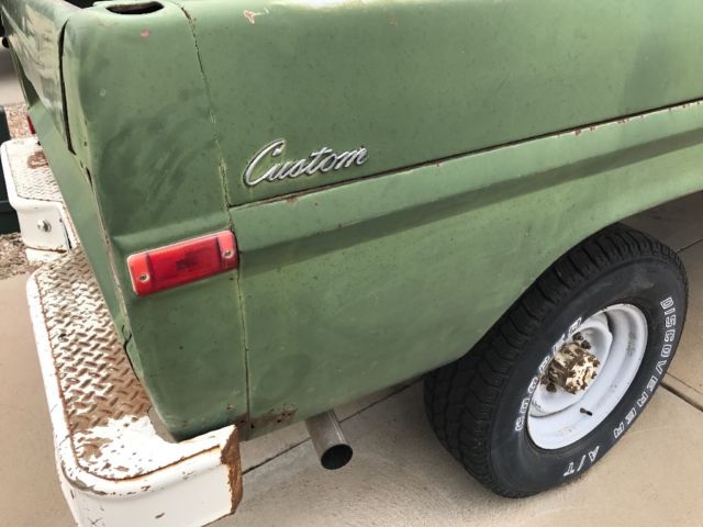 1971 Green Ford F-250 Crew Cab Pickup