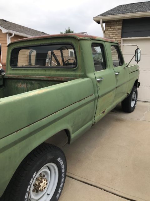 1971 Green Ford F-250 Crew Cab Pickup